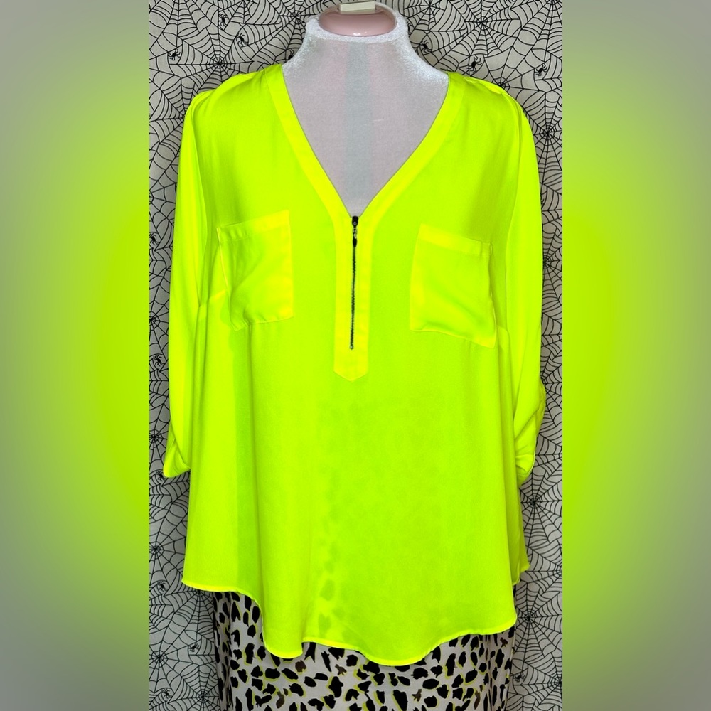 TORRID HARPER NEON SAFETY YELLOW TUNIC TOP